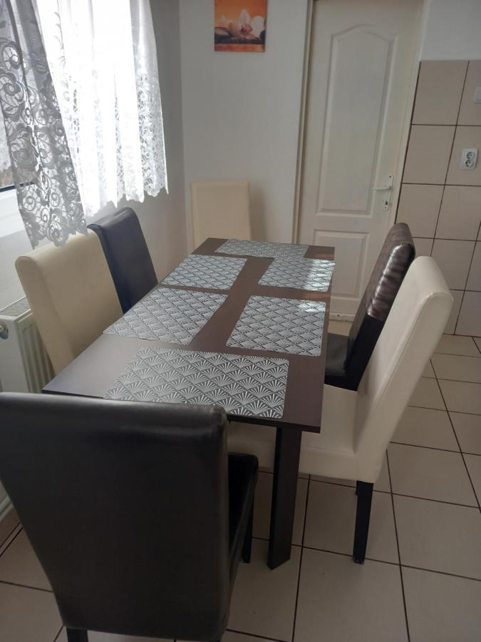 Casa Sandu Holiday home *